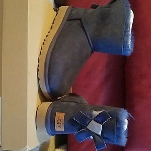 SALE🔥UGG W MINI BAILEY BOW II SHIMMER